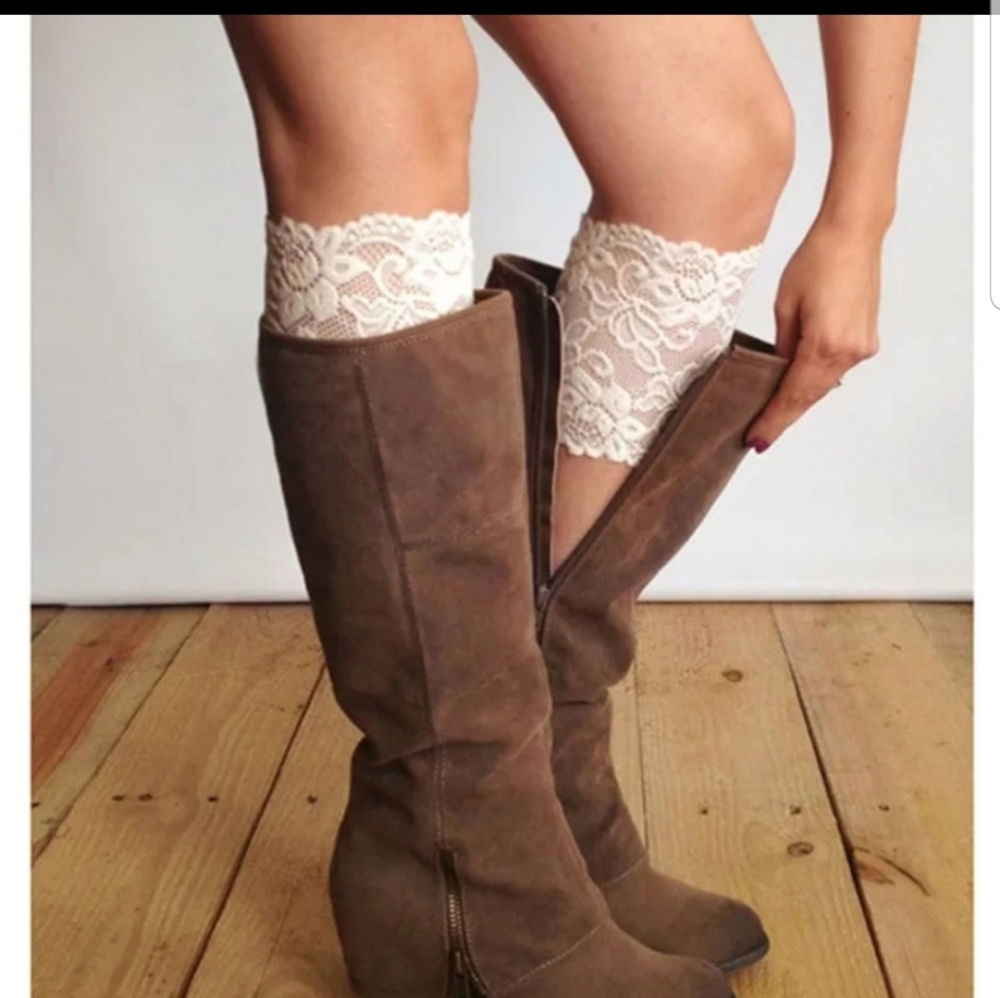 Grey Lace Boot Cuffs - Picture 4 of 4